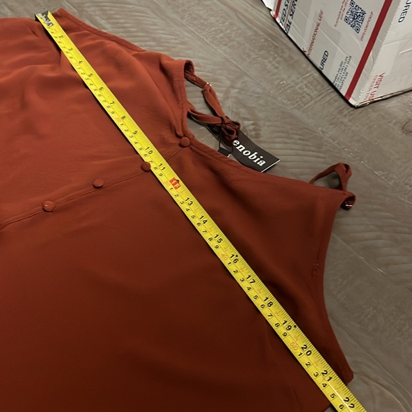 Zenobia Spring/Summer tops. - Picture 6 of 9